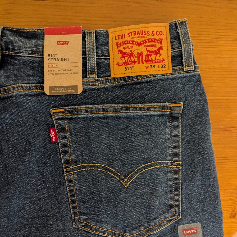 Levi's 514 Straight Jeans